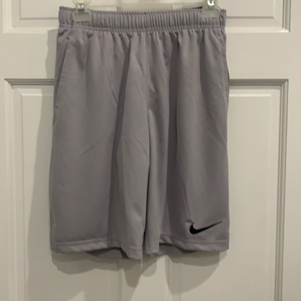 Men’s Nike dry fit shorts